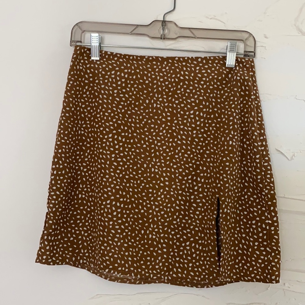 Brown Spotted Skirt With Slit
